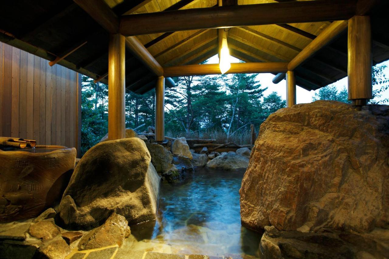 Tokinoniwa Hotel Kusatsu  Buitenkant foto