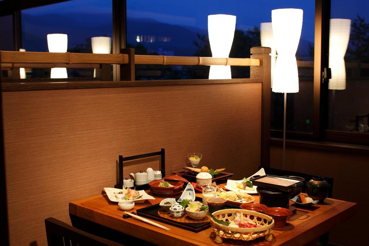 Tokinoniwa Hotel Kusatsu  Buitenkant foto