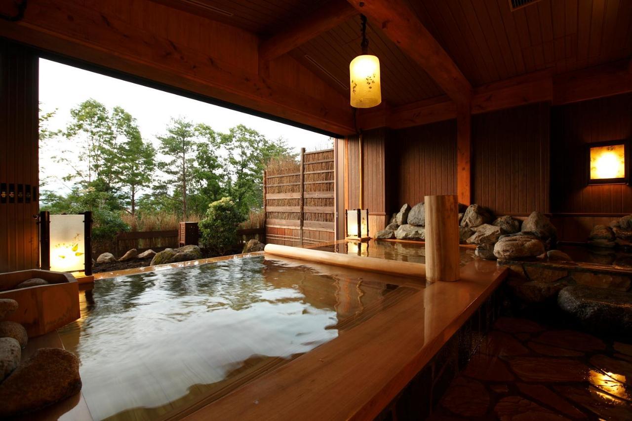 Tokinoniwa Hotel Kusatsu  Buitenkant foto