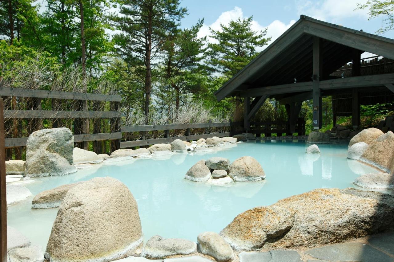 Tokinoniwa Hotel Kusatsu  Buitenkant foto